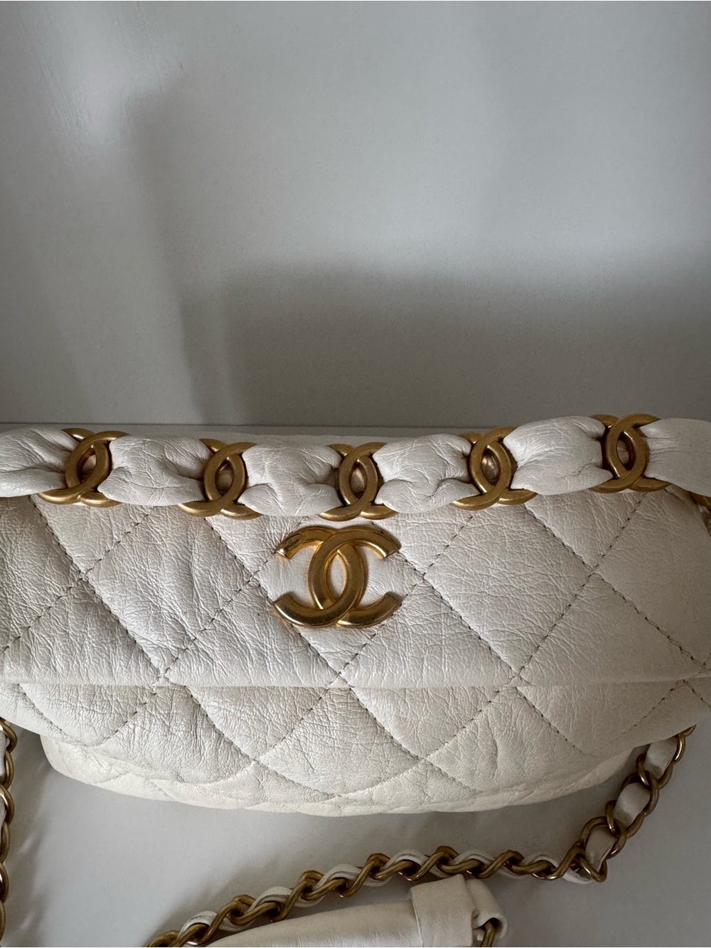 Chanel Shoulder Bag with Gold Chain Strap and Handle CC Logo - Picture 2 of 5